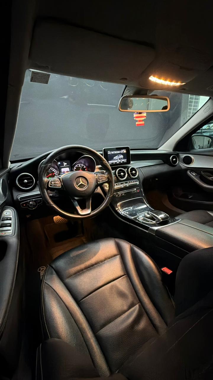 
								Mercedes-Benz C-180 full									