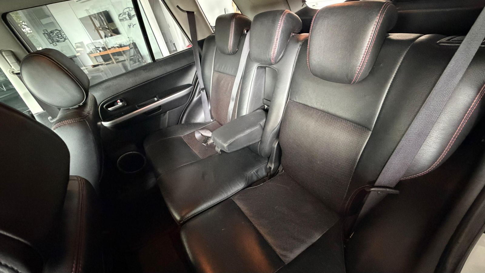 
								Suzuki Grand Vitara 4×2 full									