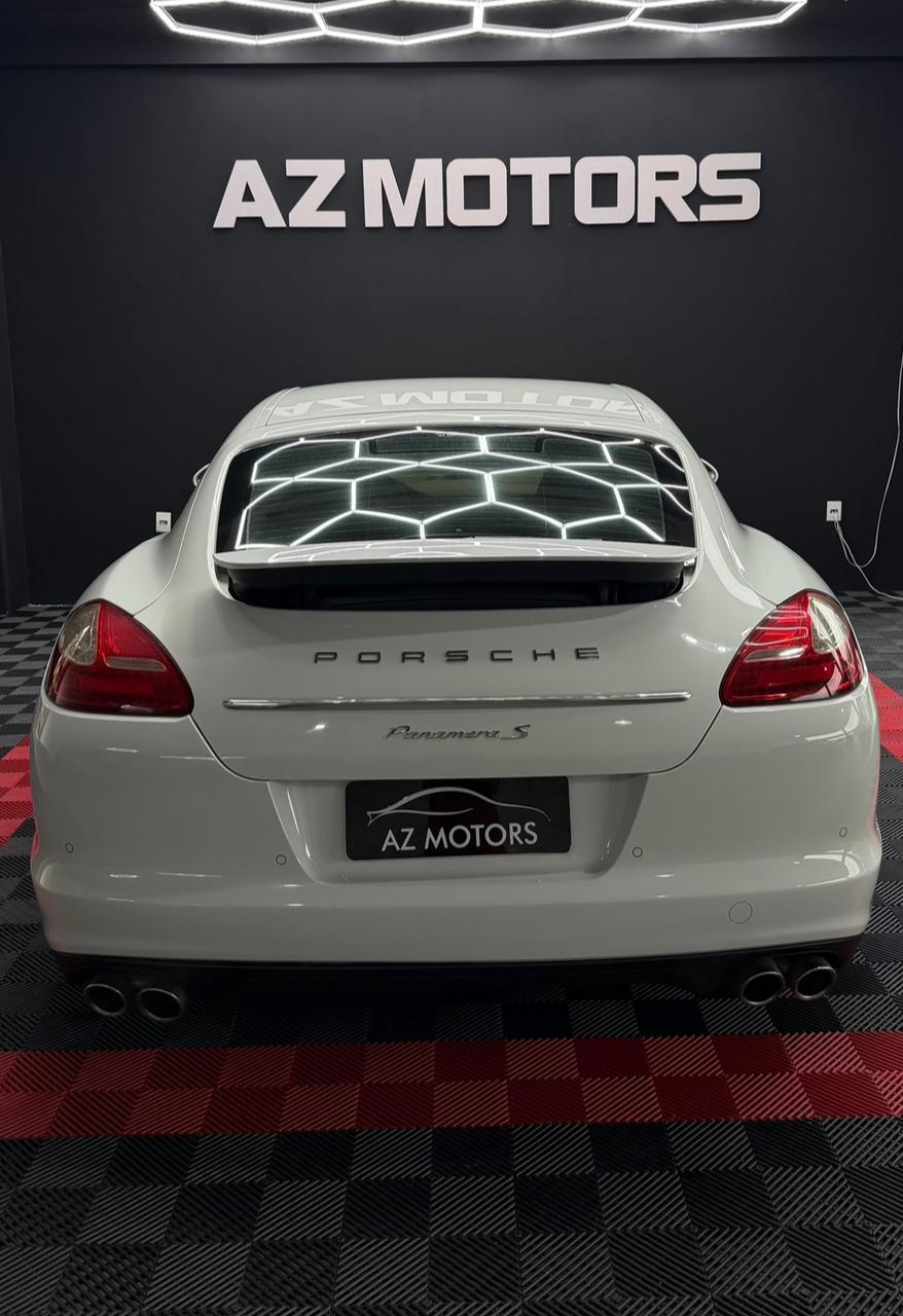 
								Porsche Panamera S 4.8 400cv full									