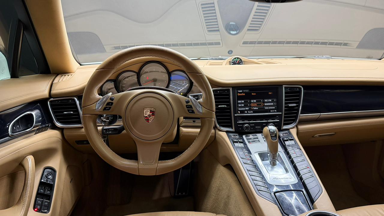 
								Porsche Panamera S 4.8 400cv full									