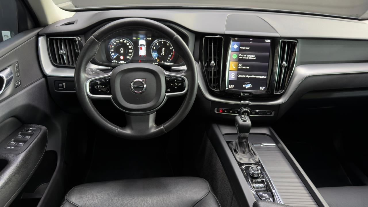 
								Volvo XC 60 D-5 MOMENTUM 2.0 full									