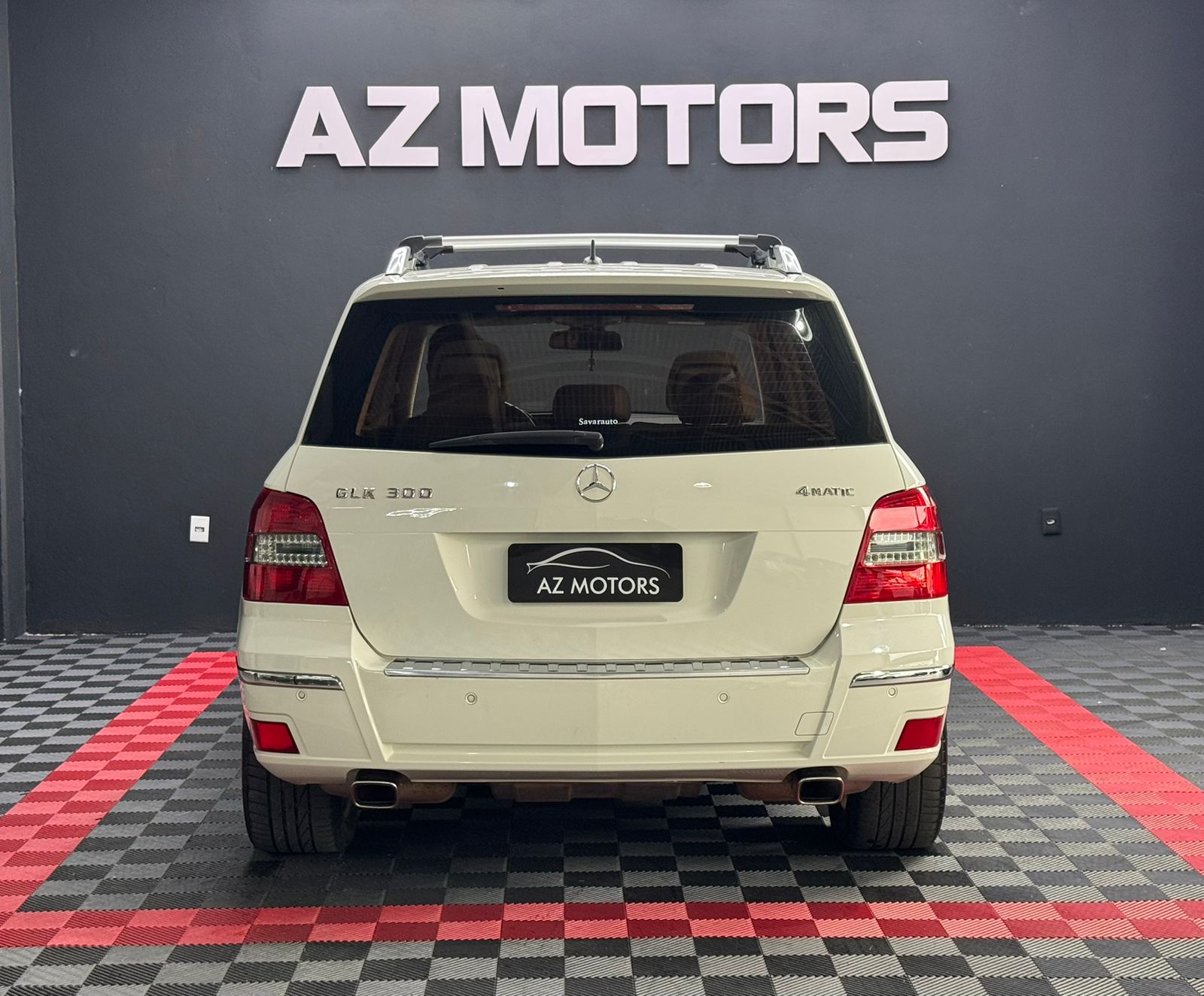 
								Mercedes GLK 300 full									
