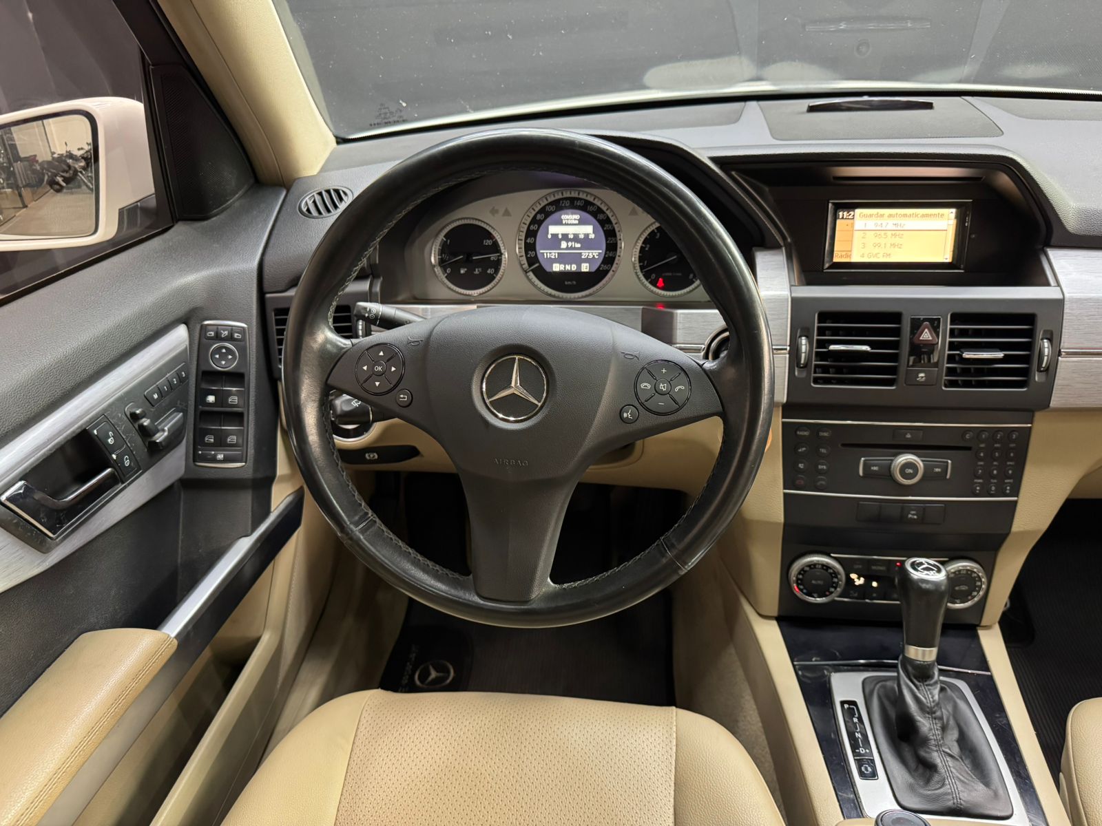 
								Mercedes GLK 300 full									
