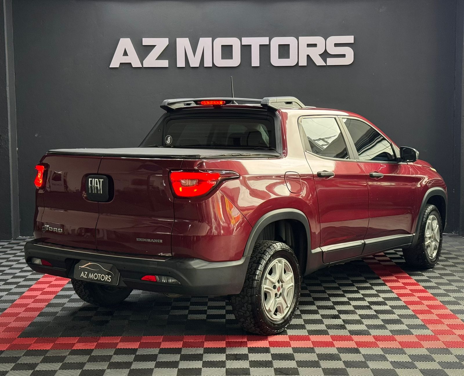 
								Fiat Toro Endurance 1.8 full									