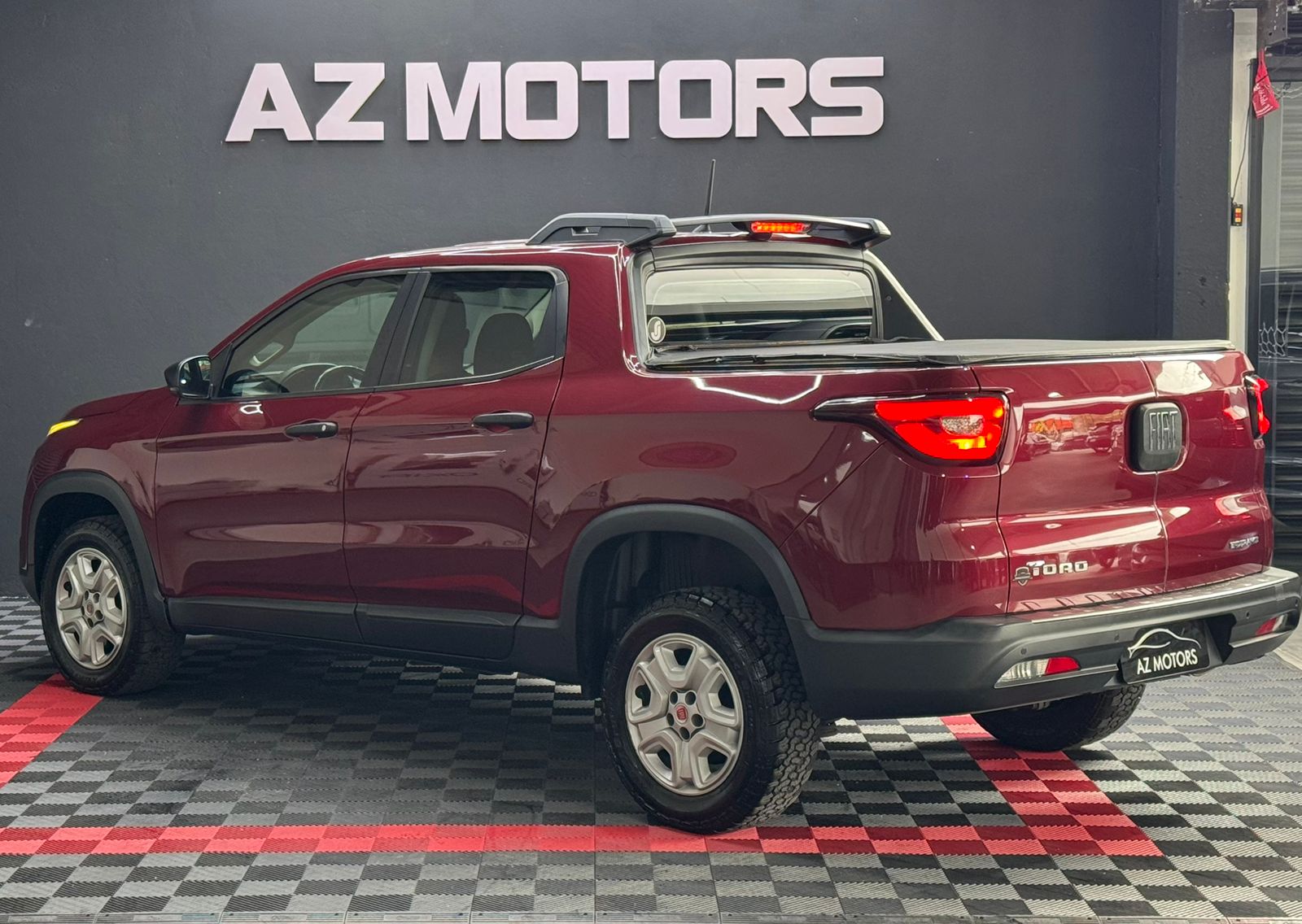 
								Fiat Toro Endurance 1.8 full									