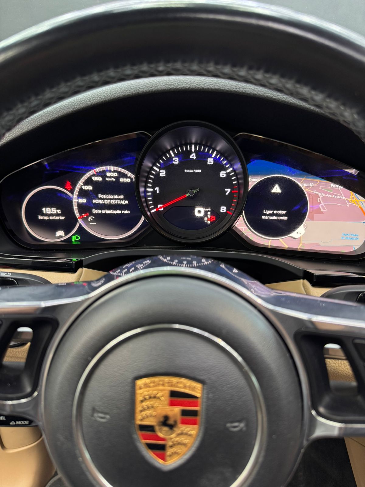 
								Porsche Cayenne full									