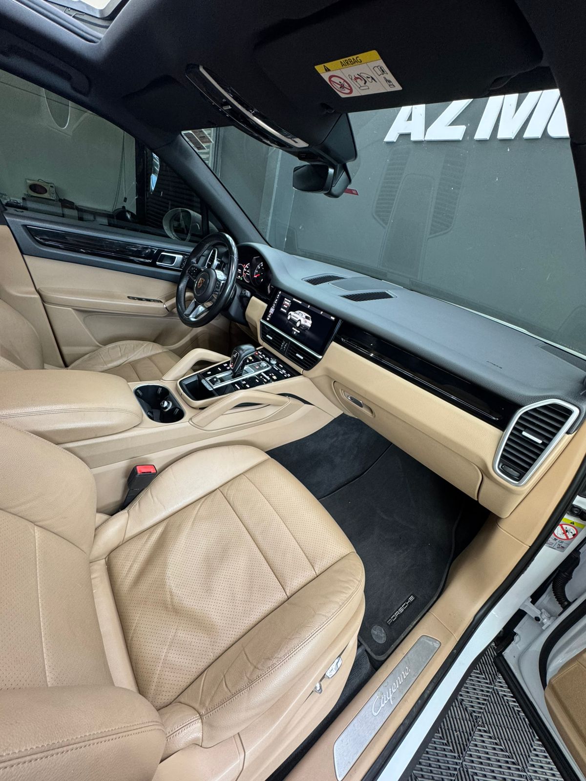 
								Porsche Cayenne full									