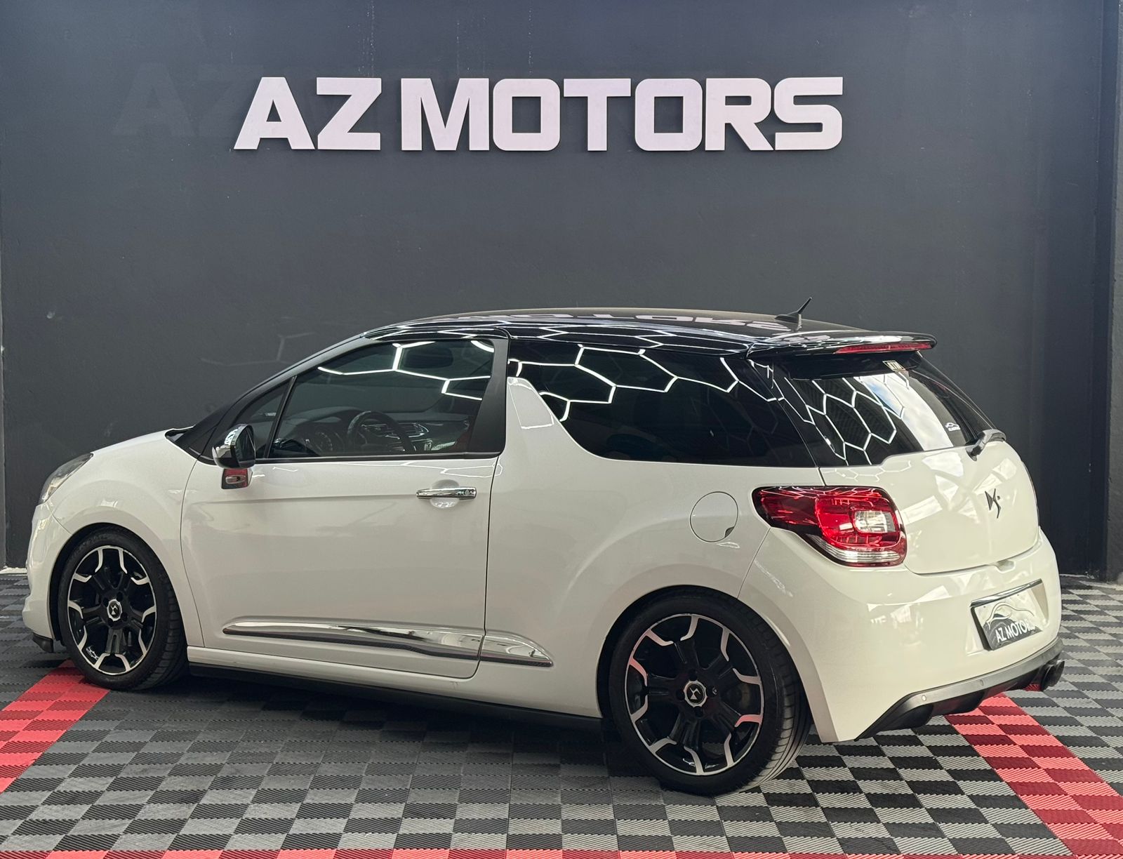 
								Citröen DS3 full									