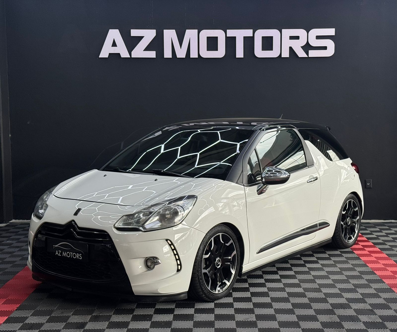 
								Citröen DS3 full									