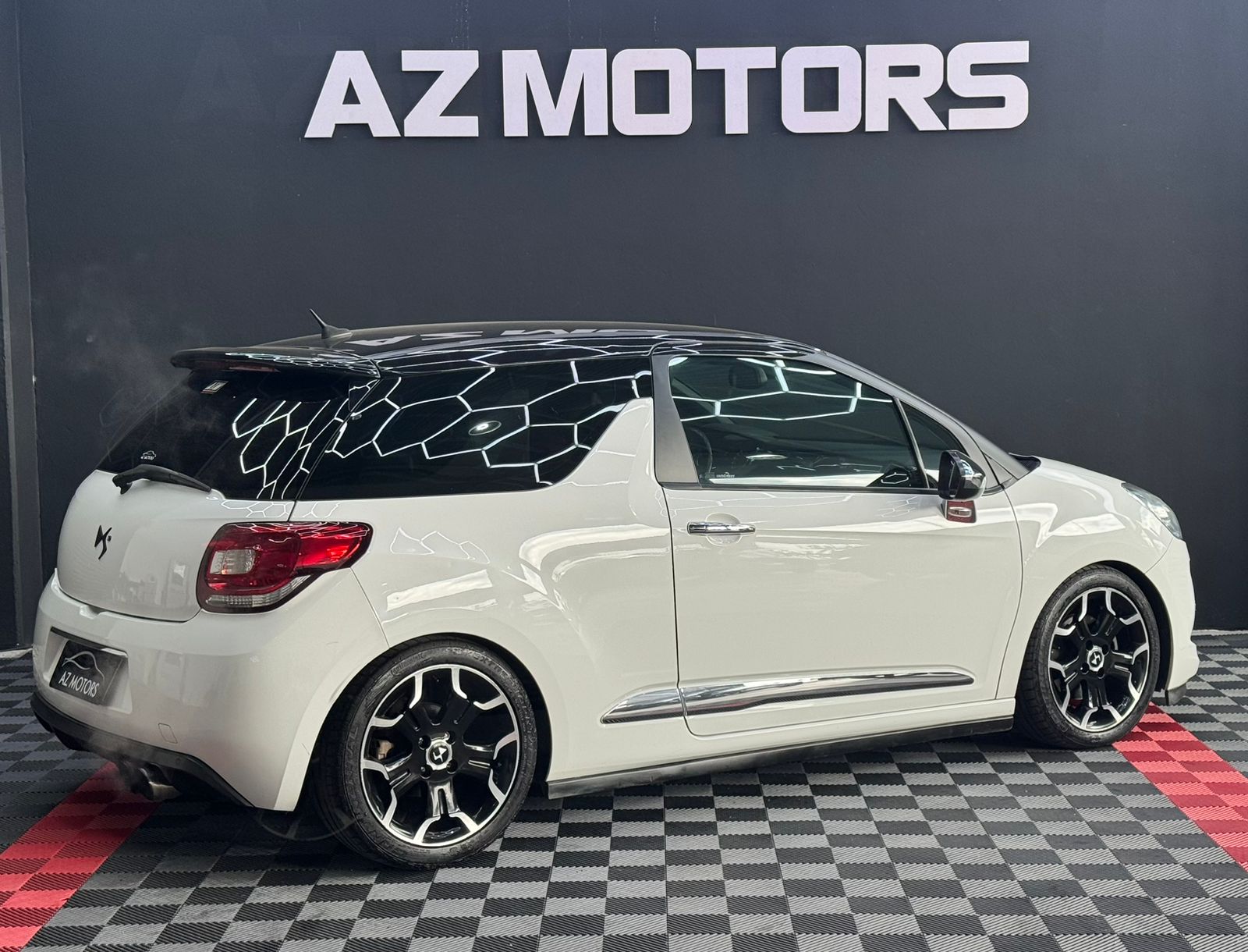 
								Citröen DS3 full									