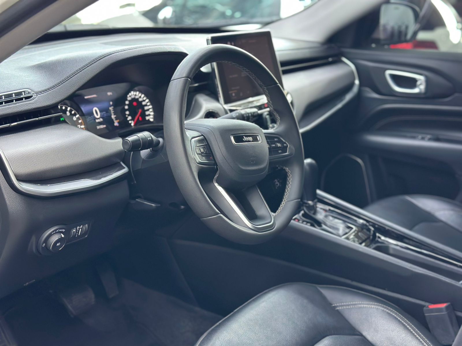 
								Jeep Compass Longitude full									