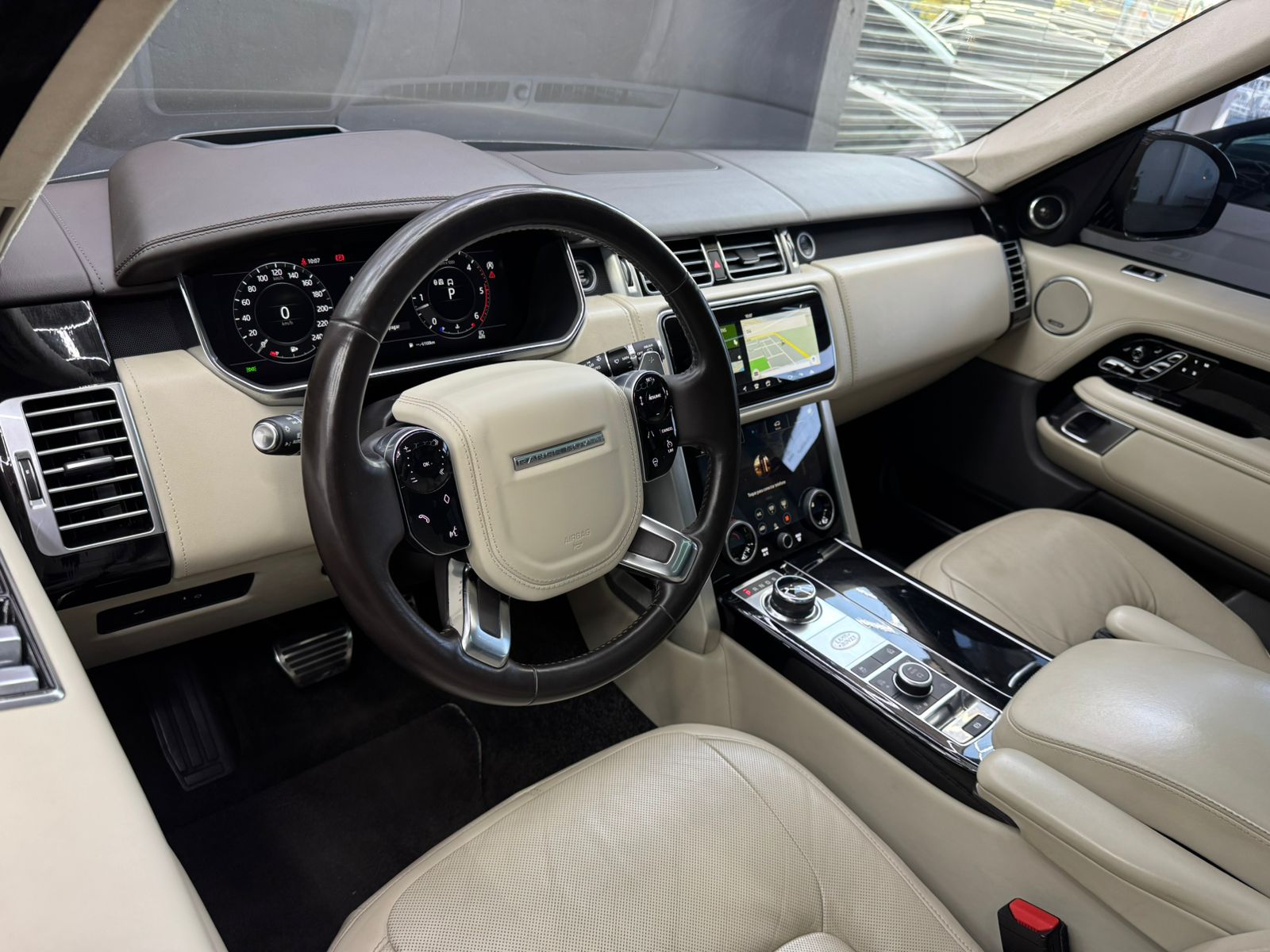 
								VOGUE Autobiography V8 Diesel full									
