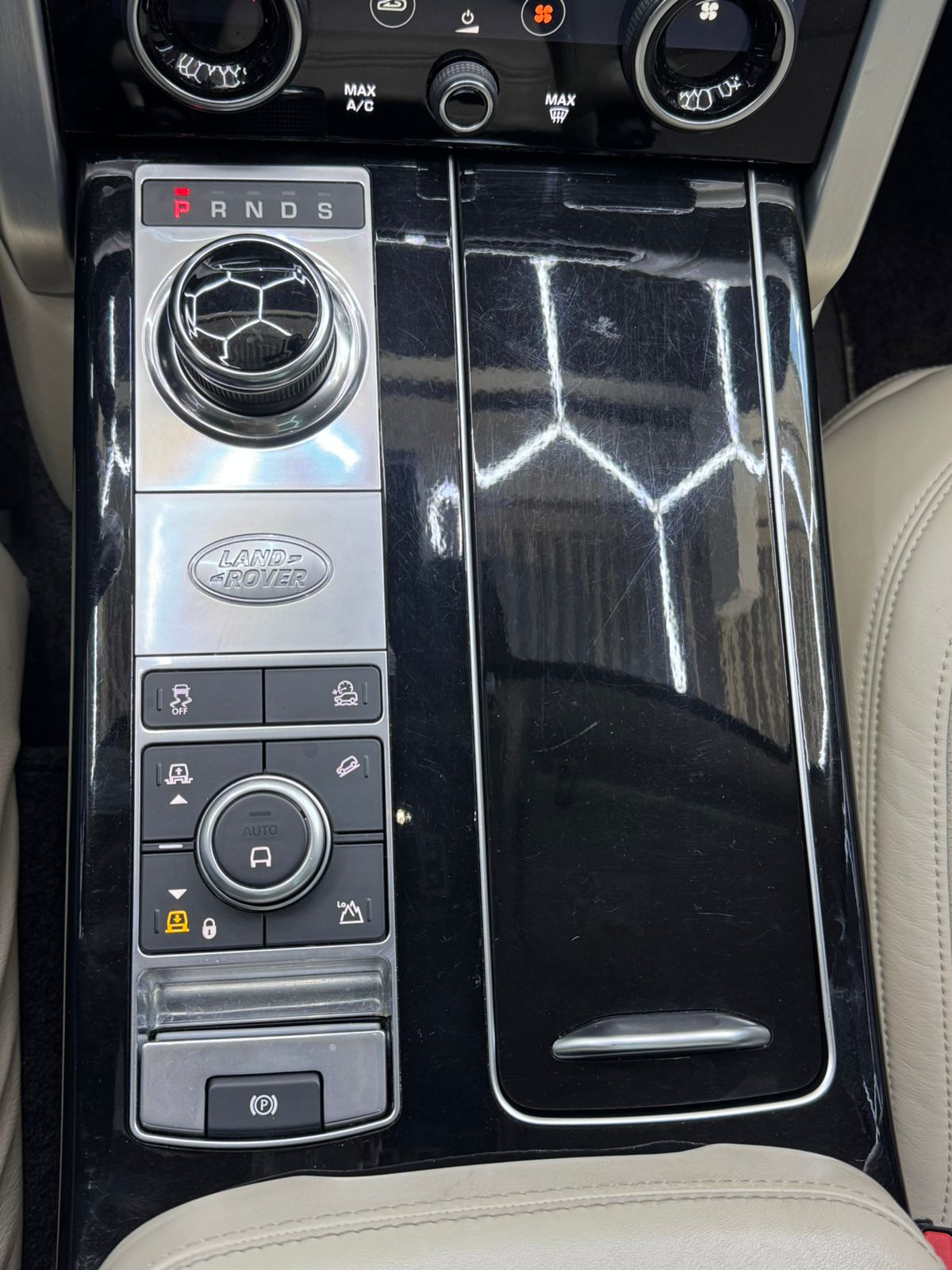 
								VOGUE Autobiography V8 Diesel full									