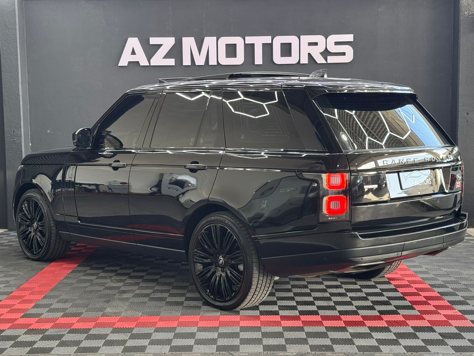 
								VOGUE Autobiography V8 Diesel full									