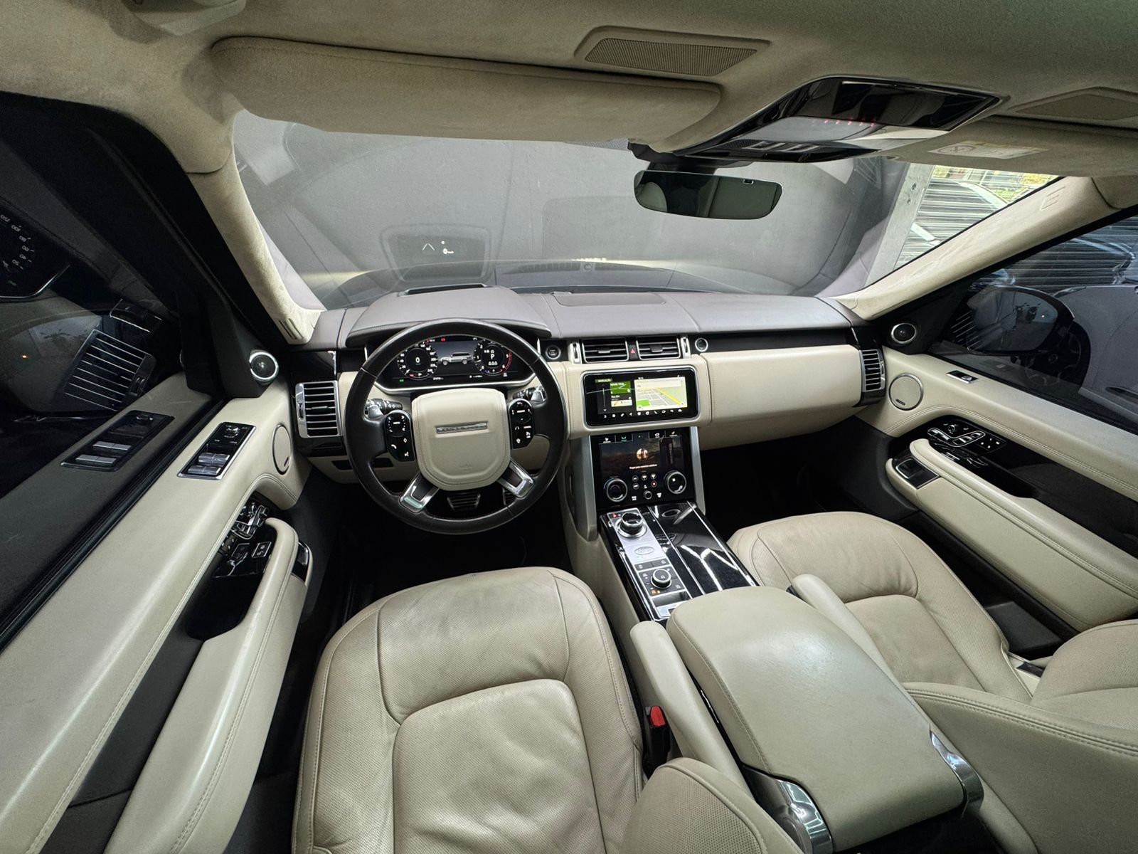 
								VOGUE Autobiography V8 Diesel full									